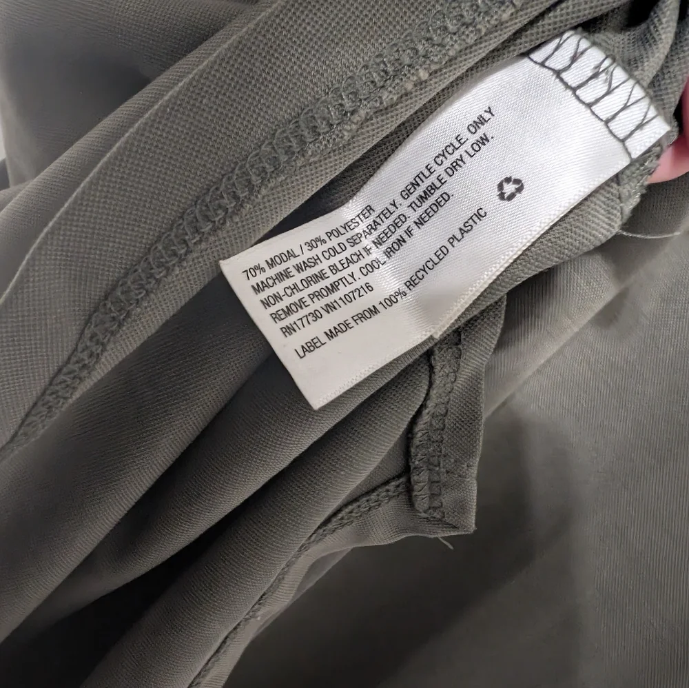 NWOT Olive Pocket T Shirt - Picture 4 of 4